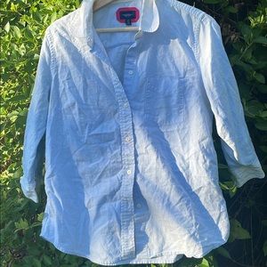 American Eagle Button Up